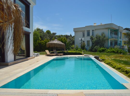 MUĞLA BODRUM YALIKAVAK’TA ÖZEL HAVUZLU ULTRA LÜKS KİRALIK VİLLA