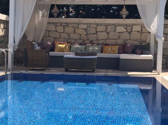 BODRUM DOĞA ALAÇATI HAVUZLU LÜKS KİRALIK VİLLA