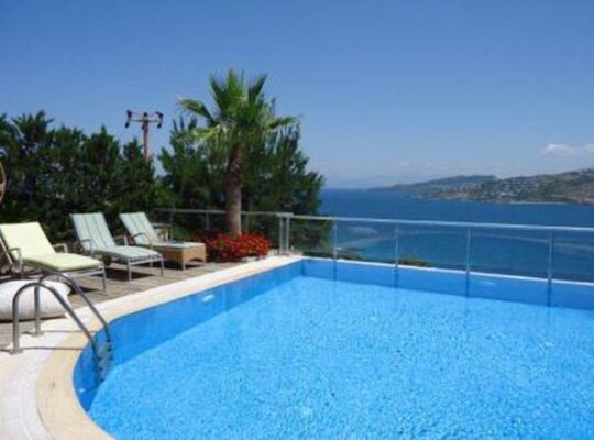 DENİZ MANZARALI YALIKAVAK DA VİLLA