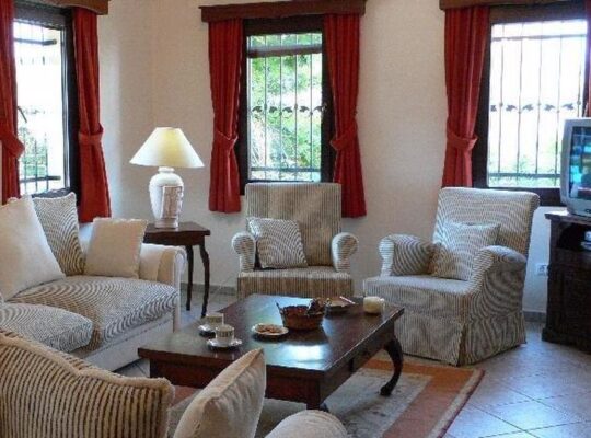 GÜNDOĞAN DA ÖZEL HAVUZLU KİRALIK VİLLA