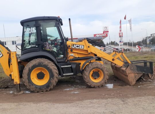 kiralık JCB iş makinası