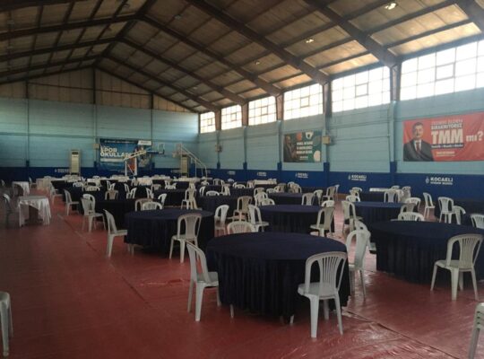 Kiralık masa ve sandalye