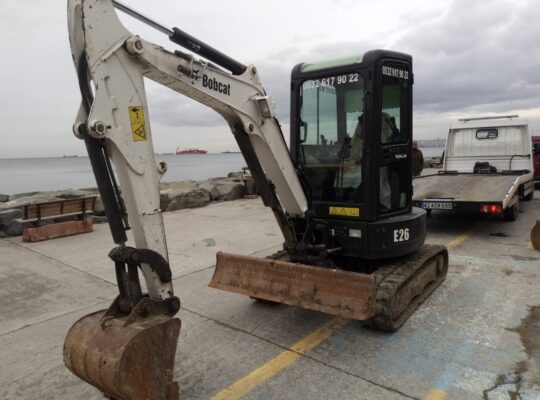 KİRALIK KIRICILI MİNİ EKSKAVATÖR